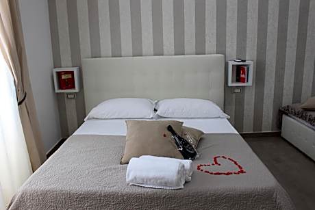 Triple Room with Private Bathroom