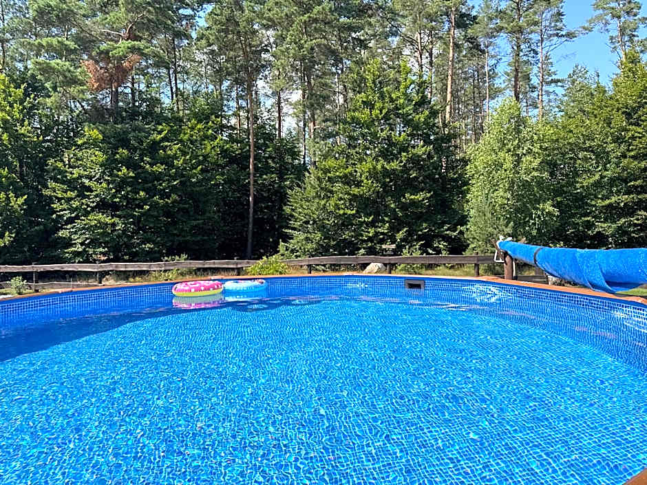 Domek z basenem nad jeziorem Gwiazdy, Ostoja Bukowo, Kaszuby