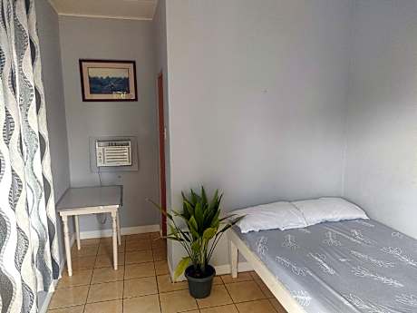 La-Guerta Lodging House