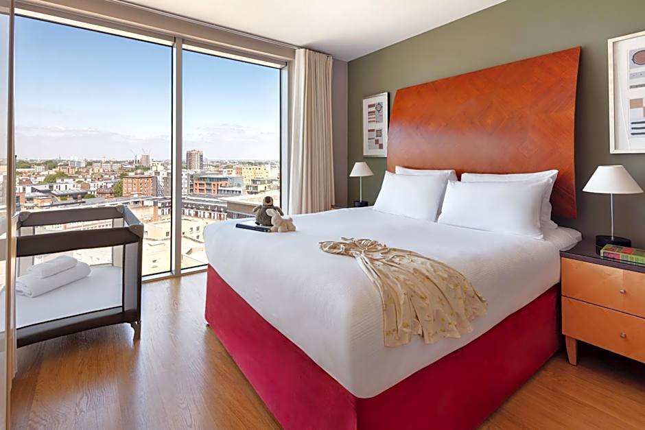 Marlin Aldgate Tower Bridge