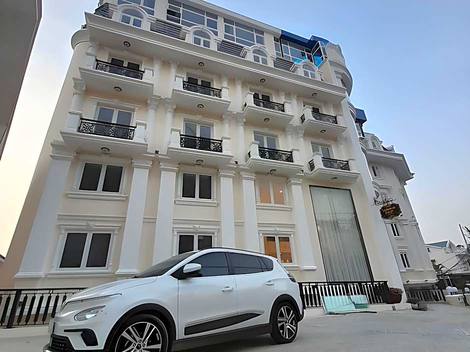 Nature Hotel - Pham Hong Thai