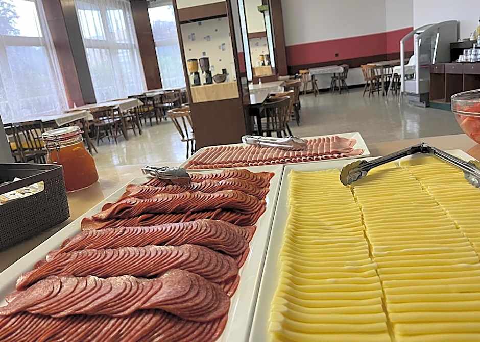 Manuela Ifjúsági Hotel