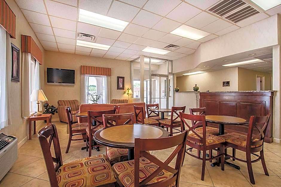 Quality Inn & Suites Covington