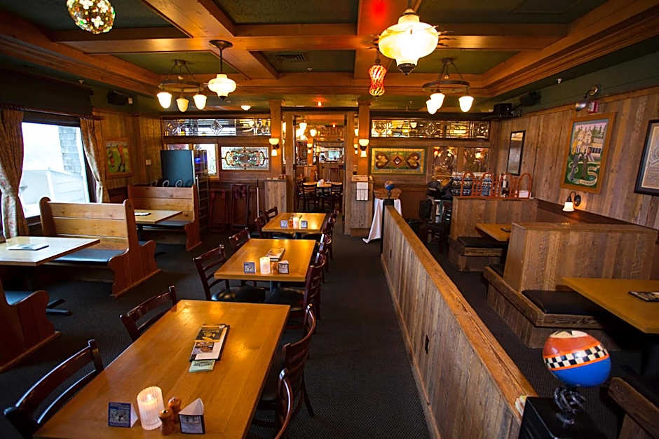 McMenamins Gearhart Hotel
