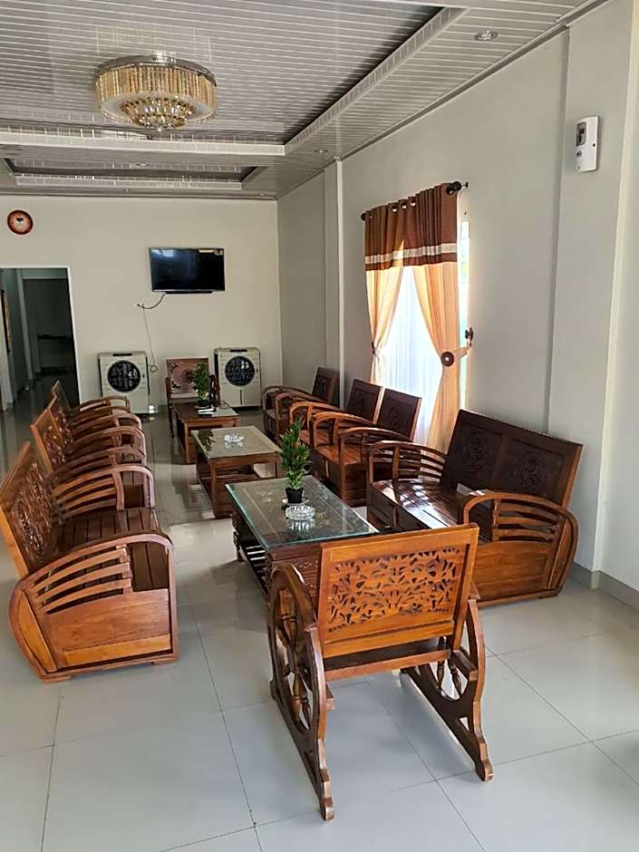 RedDoorz near Palembang Airport 2