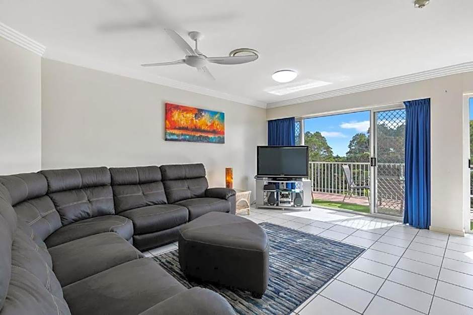 White Crest Apartments