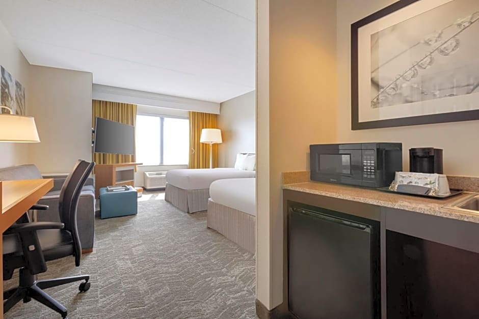 SpringHill Suites by Marriott Newark International Airport