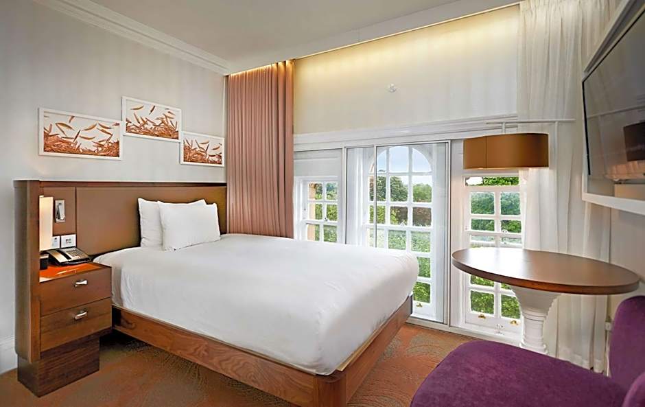 Hilton London Hyde Park