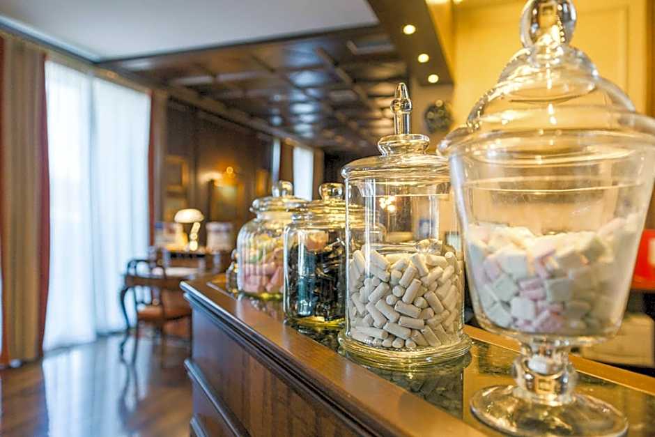 The Regency Hotel-NEW
