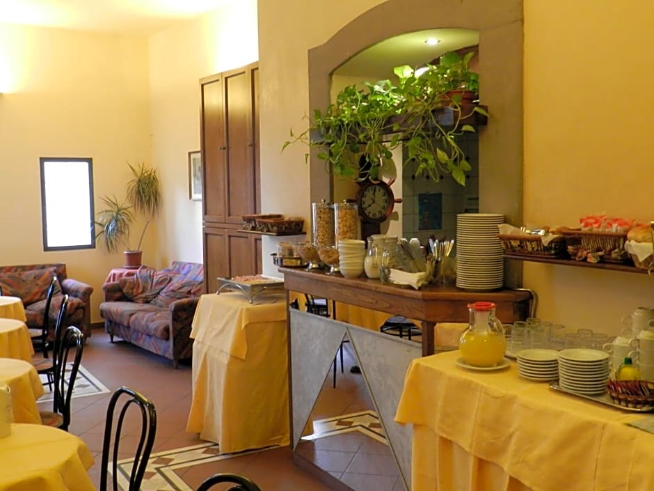 Hotel Monica