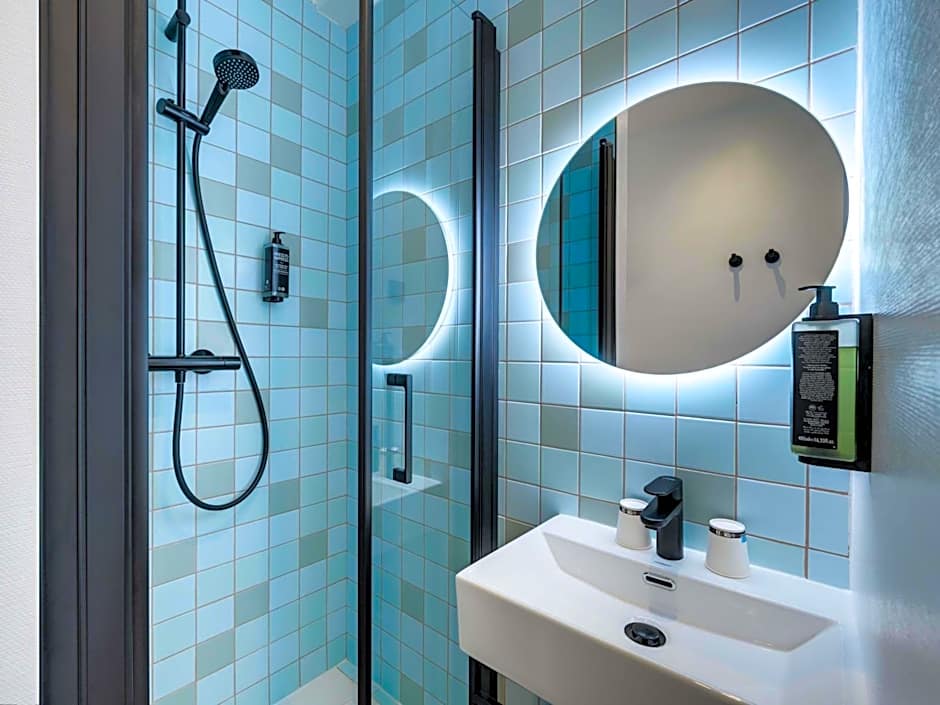 ibis Styles Paris Cadet Lafayette