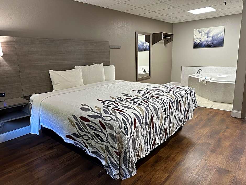 Red Roof Inn & Suites Swansea