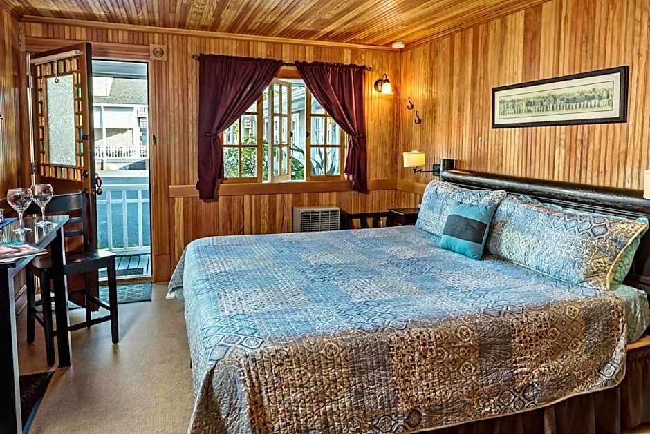 Whistling Winds Motel