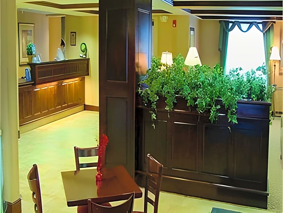 Holiday Inn Express Lebanon By IHG