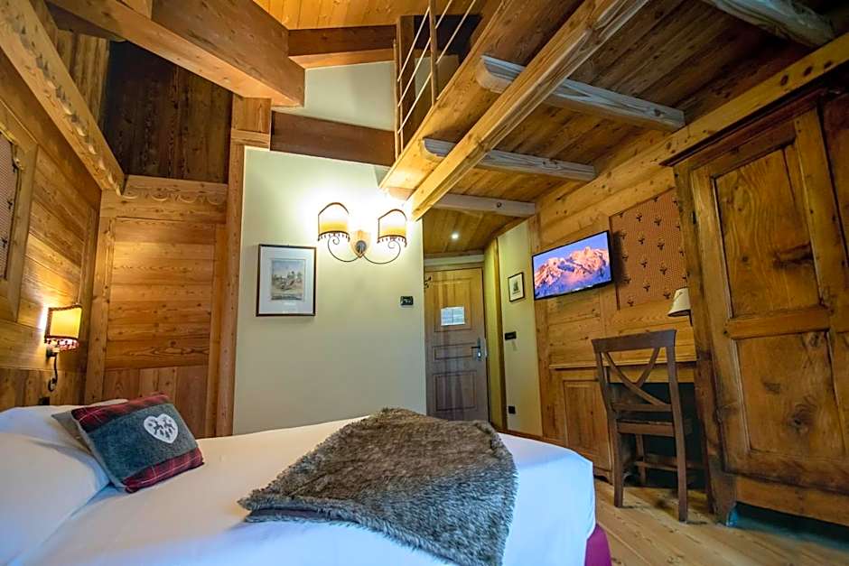 Laghetto Alpine Hotel & Restaurant