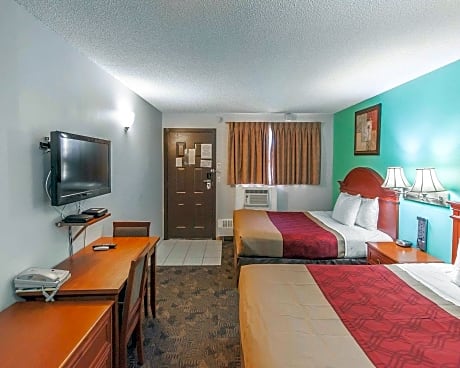 2 Queen Beds Nonsmoking