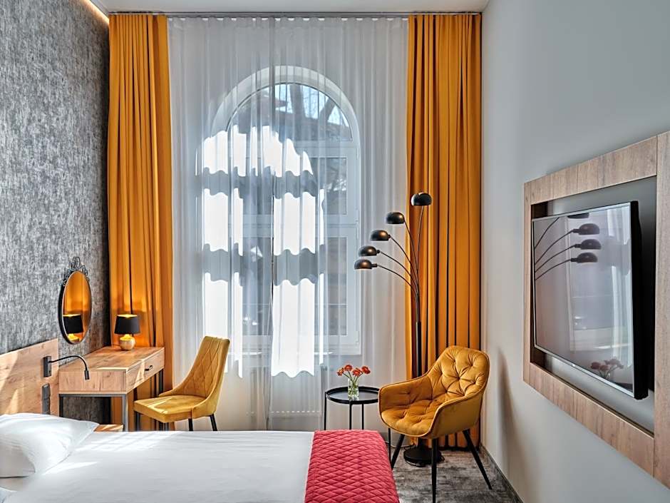 1891 Garni Hotel