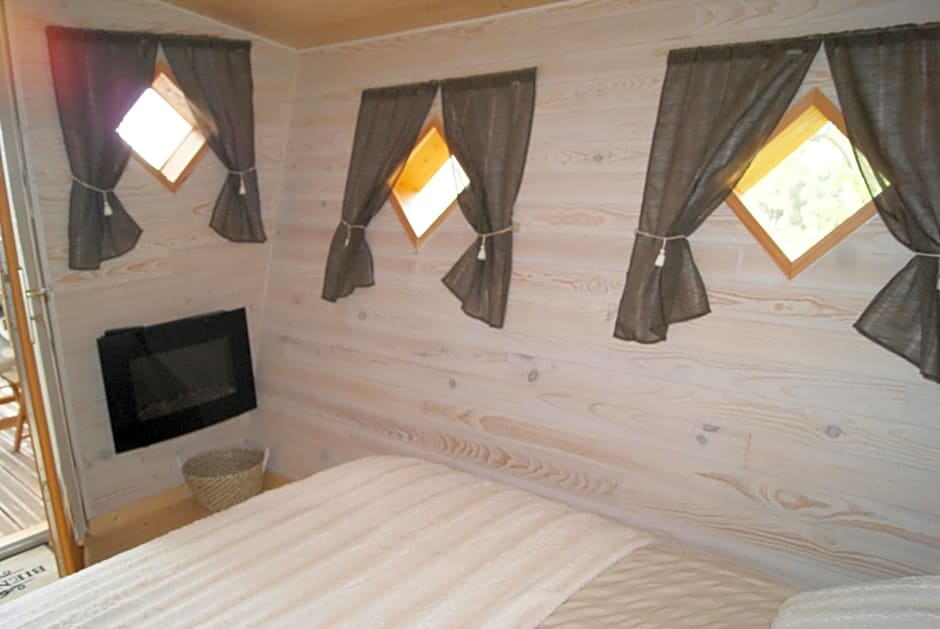 Les Cabanes de Gros Bois