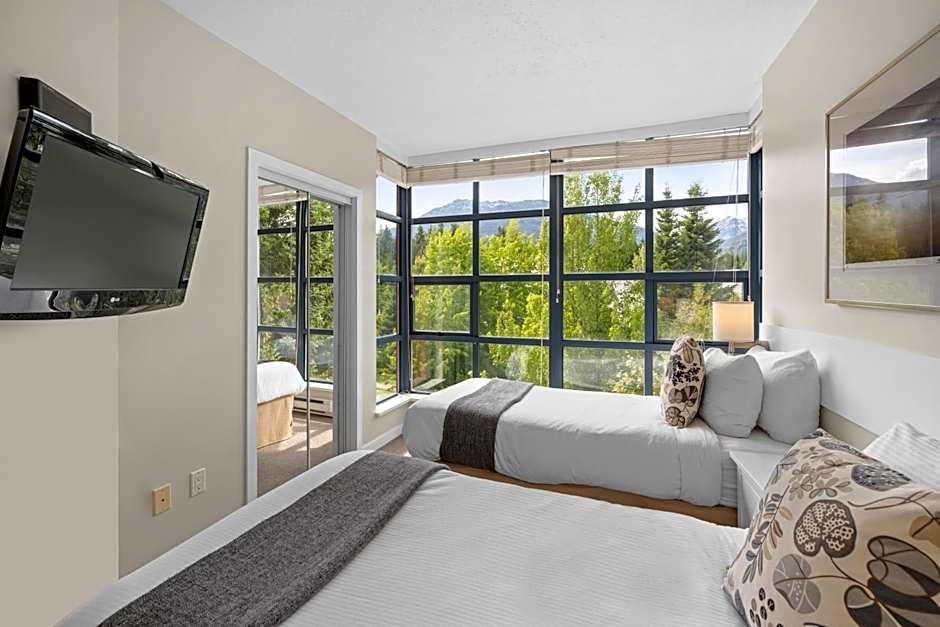 Alpenglow Lodge Two Bedroom Apartment by MVA