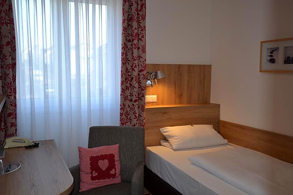 Weinhaus Steppe Hotel 3***Superior und Weinstube