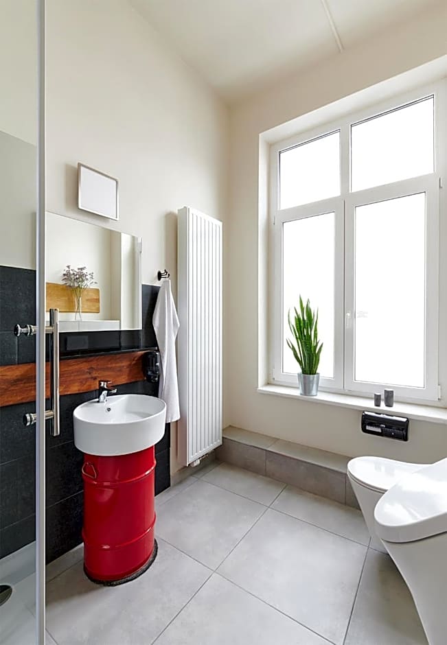 OLD PRINTING HOUSE - Modern I City I 2 Min HBF I E-Ladesäule