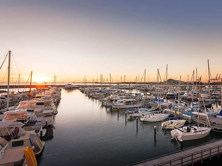 Be Fremantle Apartments