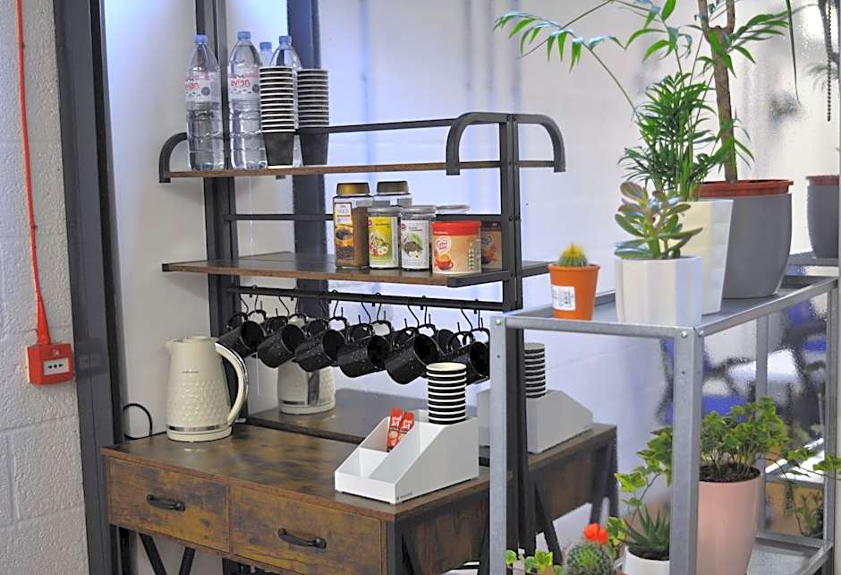 Cosmos Capsule Hub London