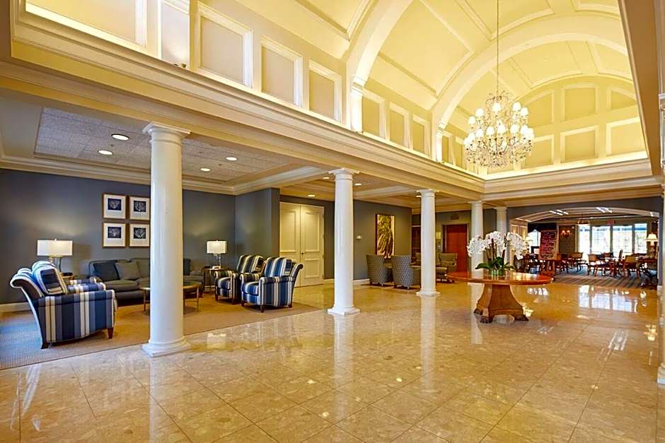 Trianon Bonita Bay Hotel