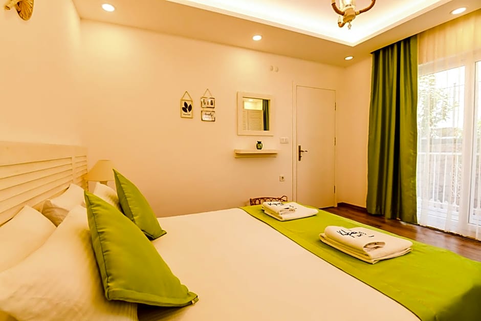 Kybele Suites