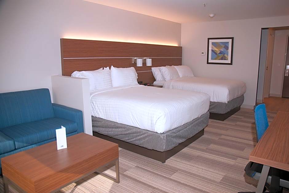Photo 1 of 6 of 2 Beds Suite
