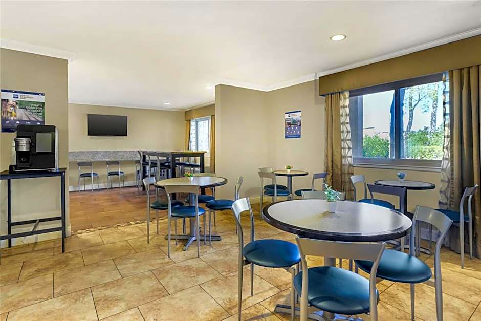 Best Western Plus Pleasanton Inn