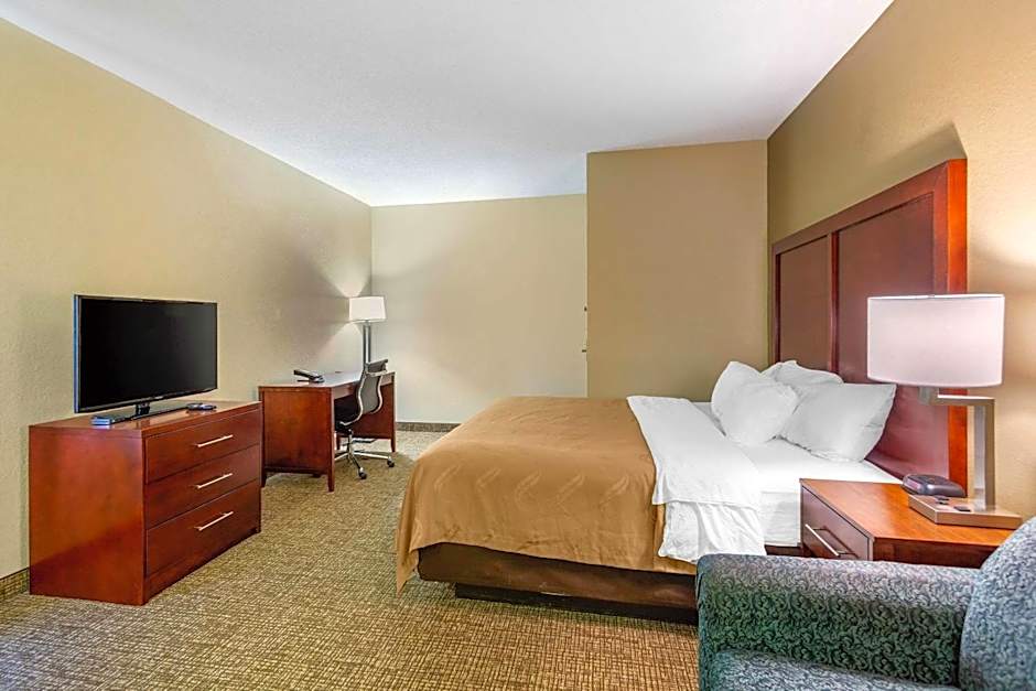 Quality Inn & Suites Olde Town