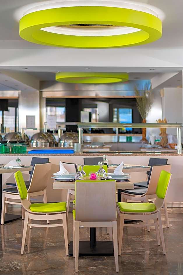 Semiramis City Hotel