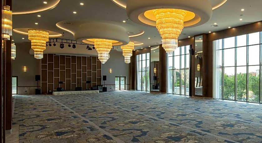 DoubleTree by Hilton Manisa