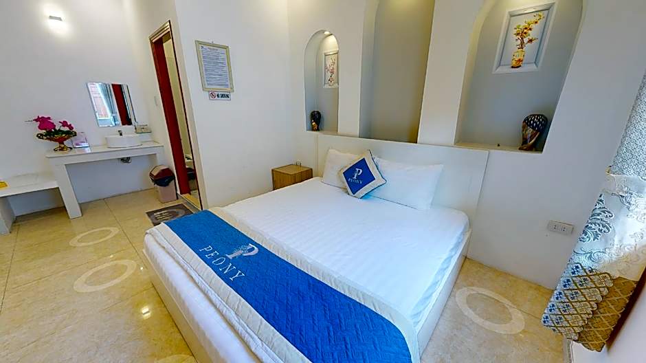 Super OYO 598 Peony Hotel