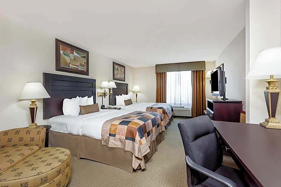 Wingate By Wyndham Lagrange