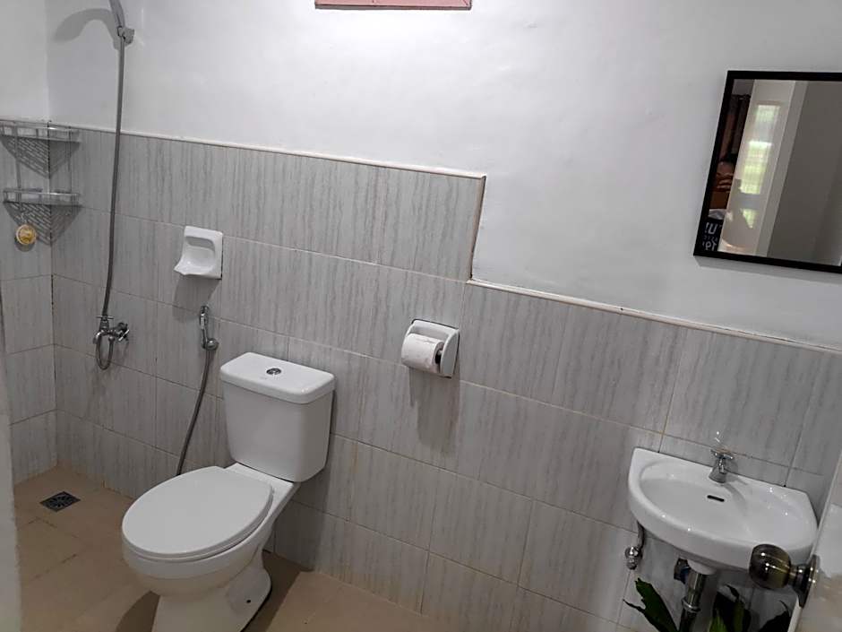 NoBi's Inn, Port Barton