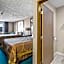 Burgundy Inn & Suites