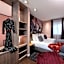 Camera Hotel