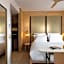 MOB HOTEL Cannes
