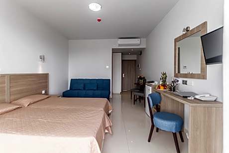 Deluxe Quadruple Room