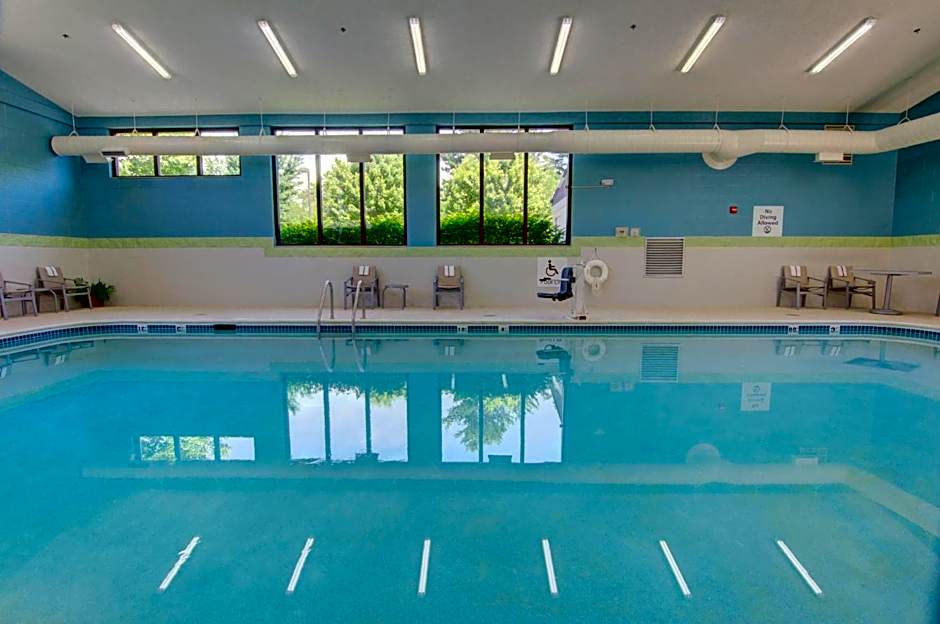 Holiday Inn Express and Suites Blacksburg- University Area By IHG