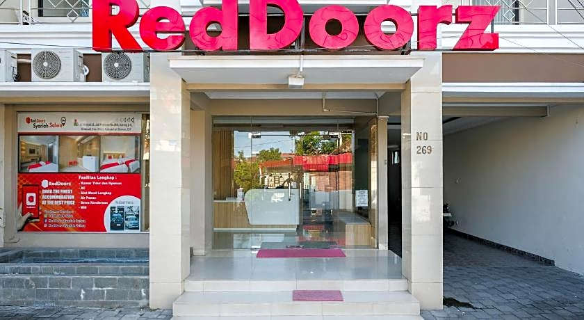 RedDoorz Syariah near Jogja City Mall 2