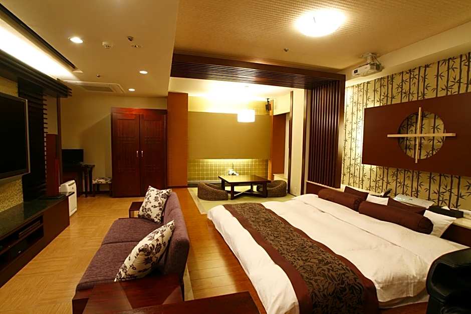 Hotel & Spa Lotus (Adult Only)