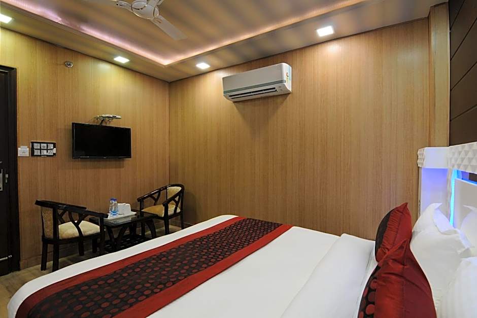 Flyover Inn By OYO Rooms