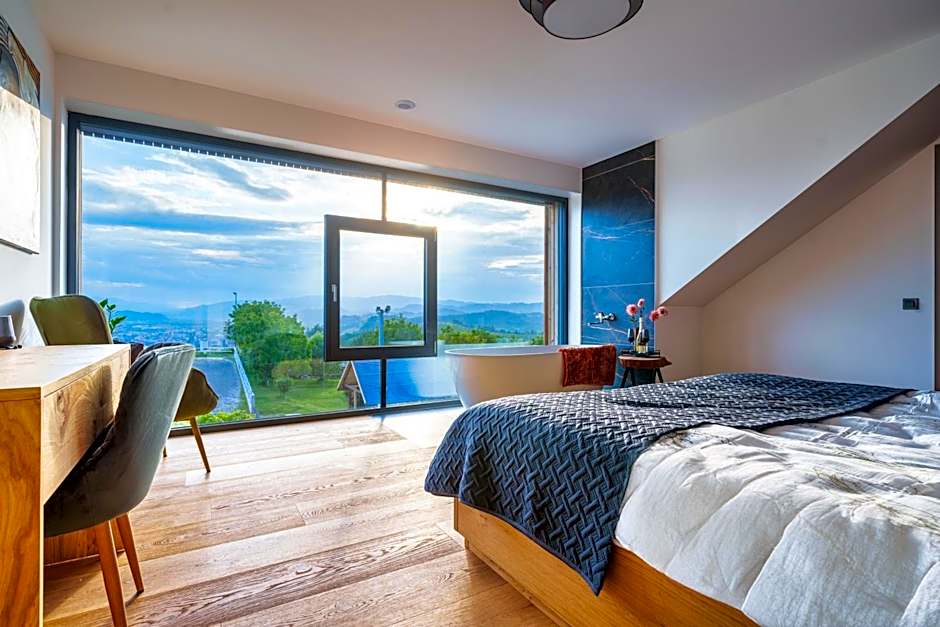 Tourist Farm HOTEL FROST