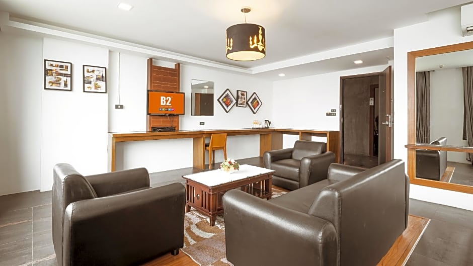 Photo 1 of 7 of Suite