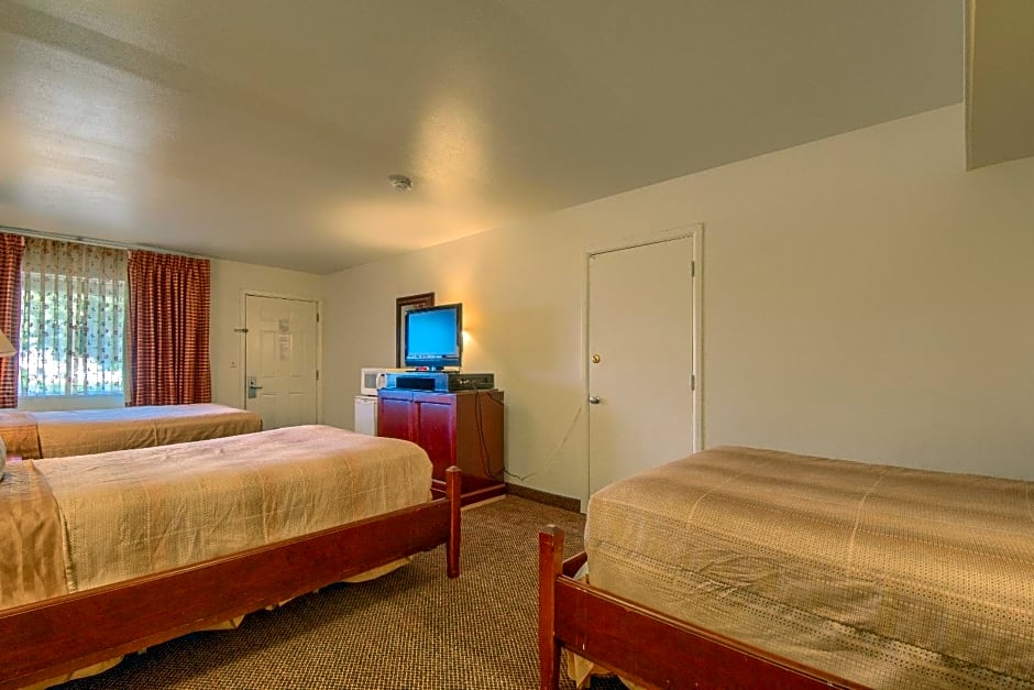 Americas Best Value Inn Uvalde