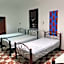 Hostal Mil Mascaras 2