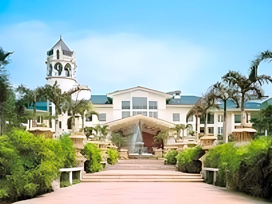 Wuyi Country Garden Phoenix Hotel